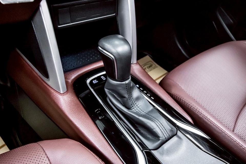 รหัสรถ 3B038 COROLA CROSS 1.8 HYBRID PREMIUM SAFETY 2022 13