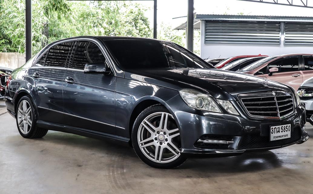 ขาย BENZ E-CLASS E200 CGI โฉม W212 ปี 2012