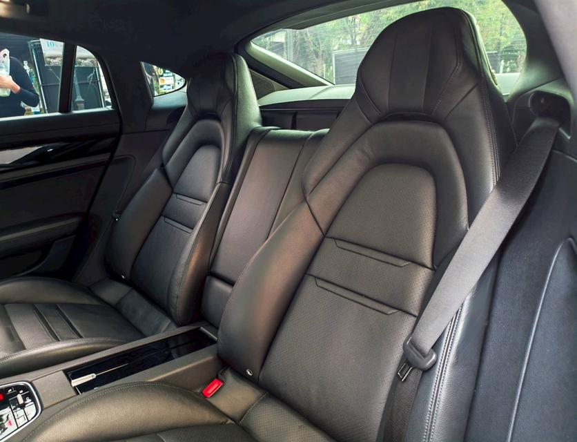 🐸 AAS executive ช่วงยาว Waranty ล้นๆ ใหม่กริ้บพลาสติกยังอยู่ครับ 😁😁 New Arrival!! ❤️ Porsche Panamera 4 E -hybrid executive 2019 Top Option รูปที่ 19