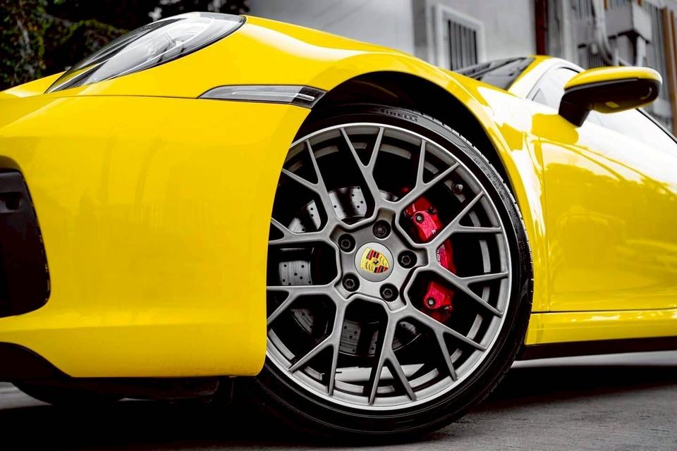 รหัสรถ PR20 Porsche 911 Carrera S (model 992) ปี 20  9