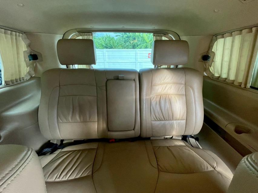 ปี 2012 HYUNDAI GRAND STAREX, 2.5 VIP โฉม ปี10-18 สีดำ เกียร์ออโต้ ดีเซล  10