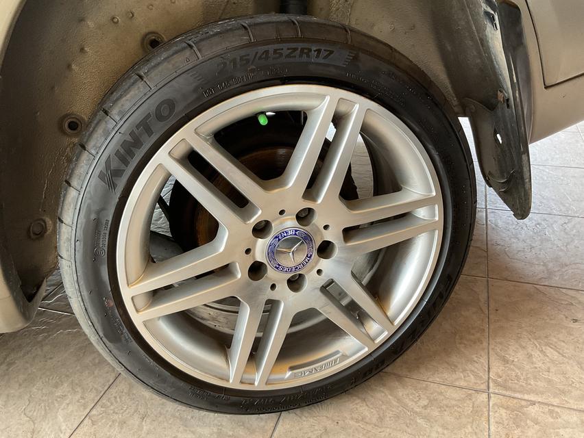 ขายรถยนต์ Mercedes Benz e220 สีทรายทองสภาพสวยมาก 11