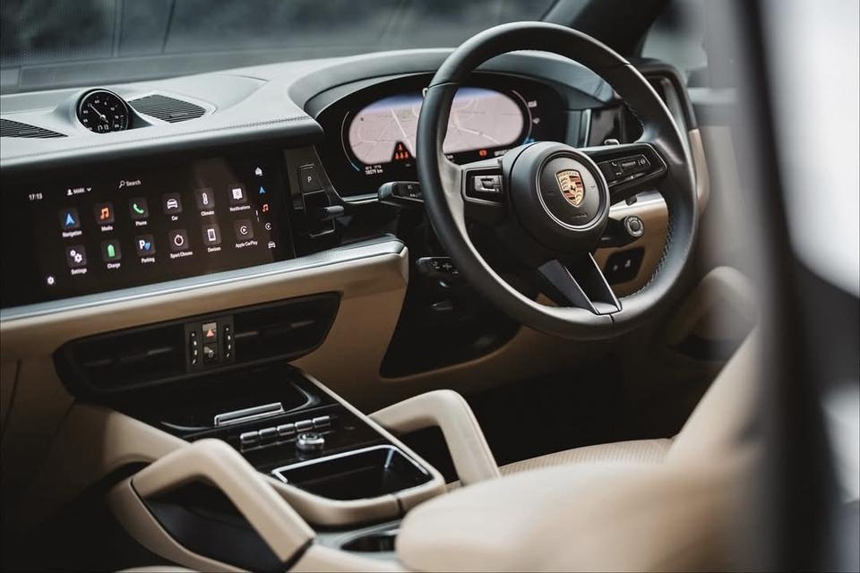 Porsche Cayenne Coupe E-Hybrid (AAS)