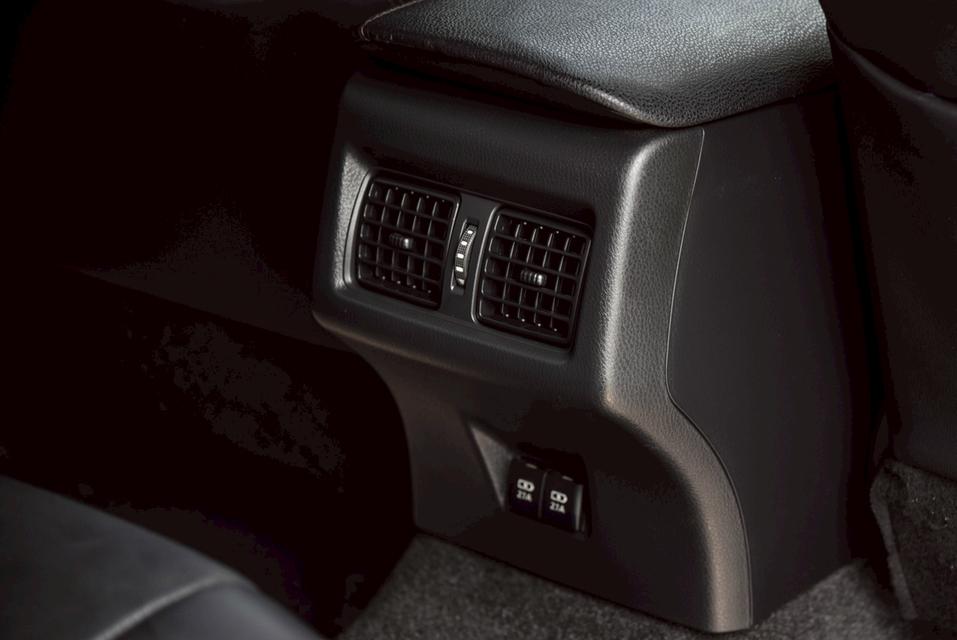 รหัสรถ CBL5903 TOYOTA CAMRY 2.0 G AT 2019 12