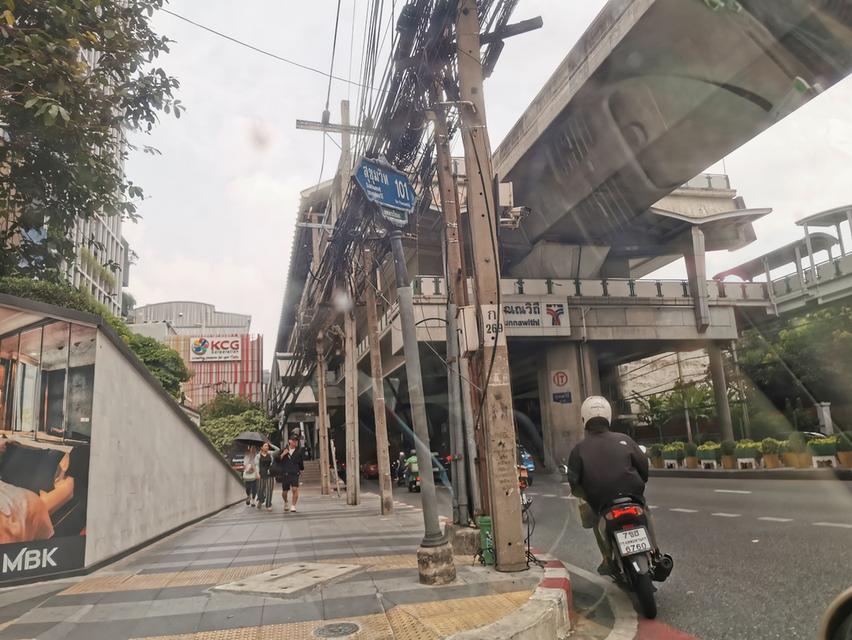 ขายที่ดินทำเลเยี่ยม200ตารางวาติดถนนคอนกรีตใกล้สุขุมวิท101และสถานีรถไฟฟ้าBTSสถานีปุณณวิถีสนใจโทร.061-9191-789 4