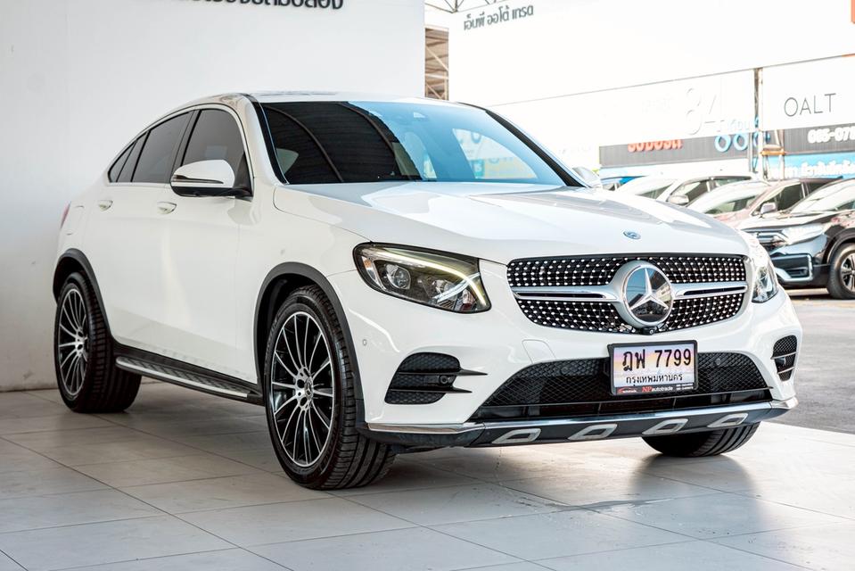 รหัสรถ NP7799 รุ่นรถ : BENZ GLC250 COUPE 4MATICปีรถ : 2019 รูปที่ 2