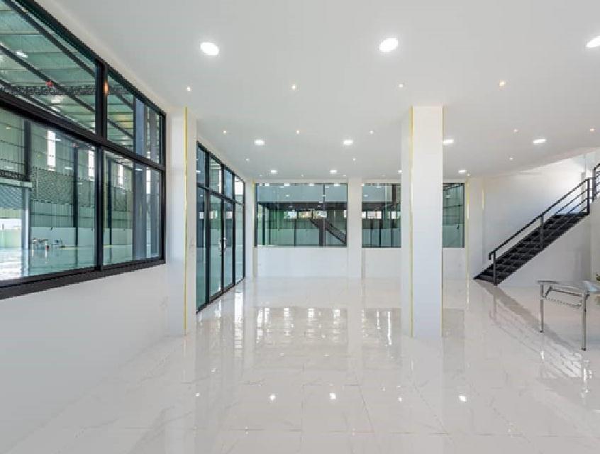 ให้เช่าโกดัง โรงงาน พร้อมสำนักงาน พร้อมห้องพักคนงาน 11 ห้อง / พื้นที่ดิน 2 ไร่ / พื้นที่ใช้สอยรวมกว่า 2,600 ตารางเมตร / ทำเล ถนนชัยพฤกษ์ 3