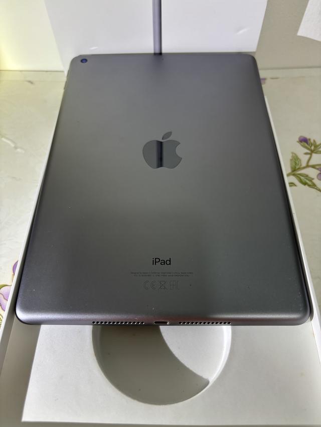 iPad Gen 6 (2018) 32GB Wi-Fi สีเงิน รูปที่ 5