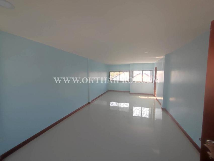 ทาวน์โฮม 4.5 ชั้น ถนนโชคชัย 4 ลาดพร้าว 6