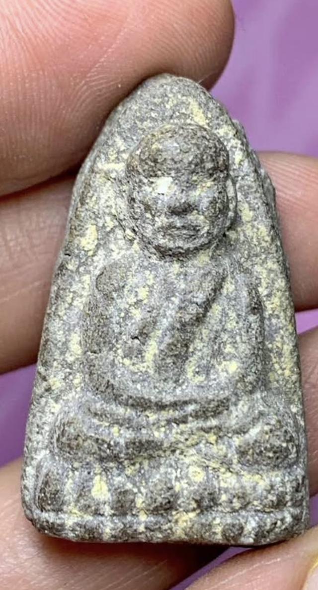 หลวงปู่ทวด วัดช้างให้