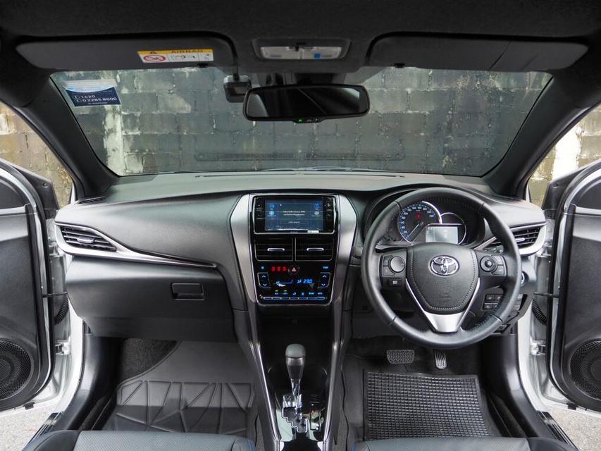 TOYOTA YARIS 1.2 SPORT PREMIUM ปี 2021 11