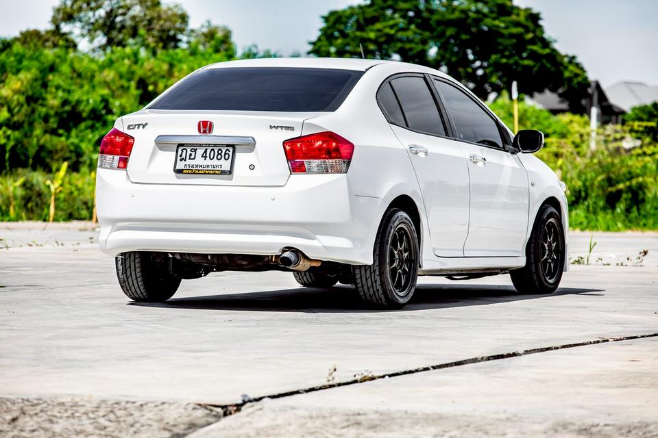 Honda City 1.5V ปี 2010 สีขาว สวยสภาพดี 6