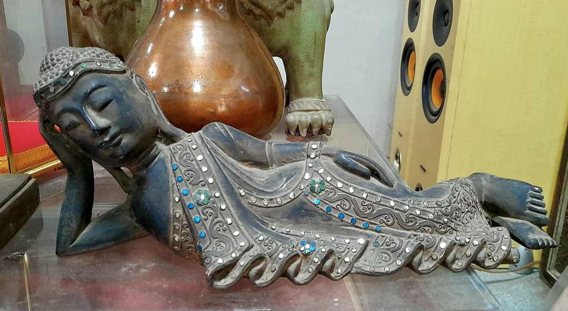 พระนอนไม้แกะ พระพุทธรูปไม้แกะสลัก ปางไสยาสน์ ศิลปะล้านนา 7