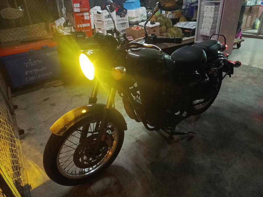 รถมอร์เตอร์ไซค์ Benelli Imperial 400 รูปที่ 10