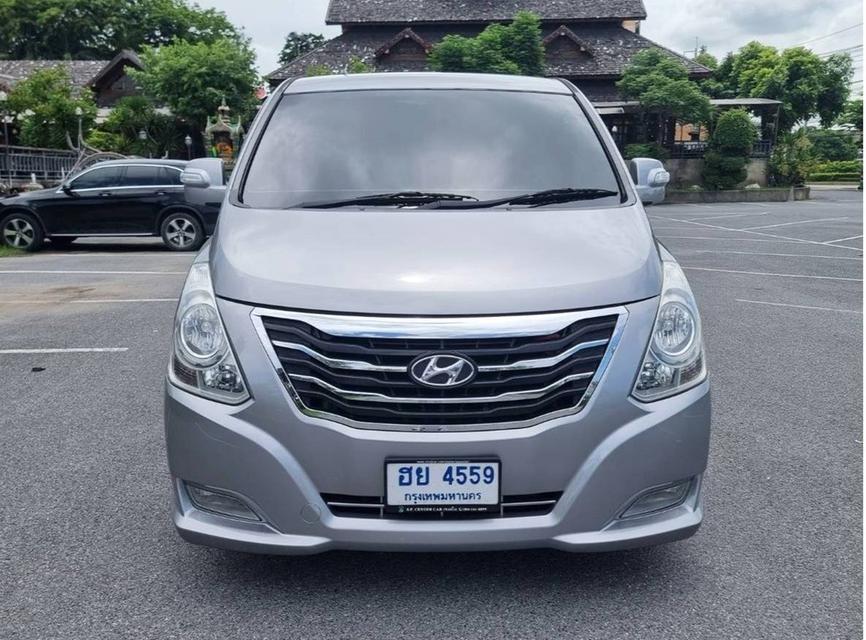 Hyundai รถครอบครัว 11 ที่นั่ง บริการจัดไฟแนนท์ถึงที่  2