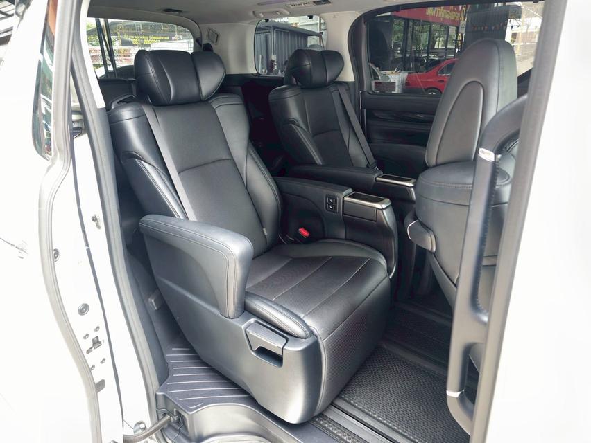 รหัสรถ BAC7322 🔥 รถตู้สุดหรูสาย VIP มาแล้ว! Toyota Vellfire 2.5 Z G Edition ปี 2018 สีขาว สภาพป้ายแดง! 🔥 13