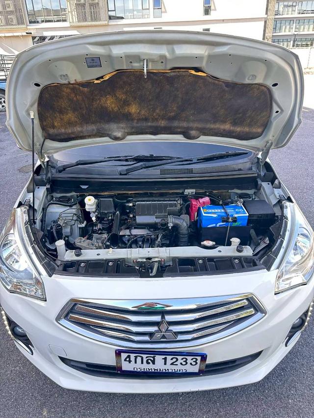 MITSUBISHI ATTRAGE 1.2GLX (MNC) เกียร์ธรรมดา สีขาว ปี 2017 19
