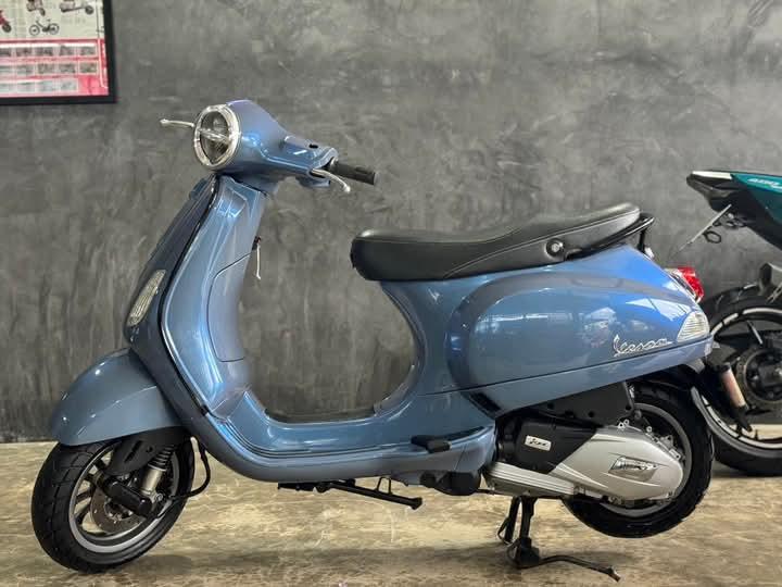 ปล่อยขายด่วน Vespa LX 4