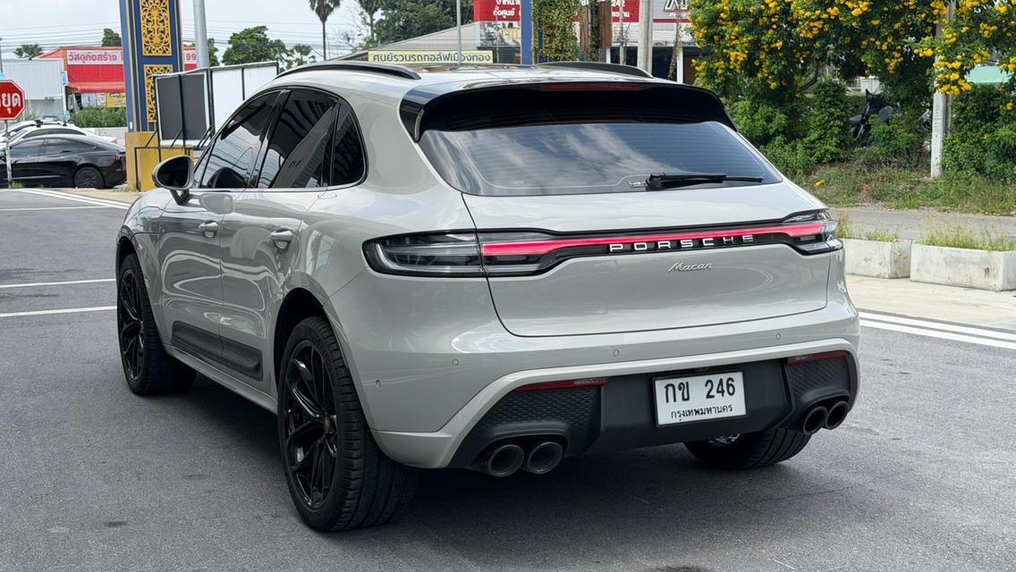 2022 PORSCHE MACAN 2.0 Facelift สี crayon ภายในแดง Milage 42,XXX KM Option ล้นสุด ออกศูนย์ B auto ปี 22 รูปที่ 15