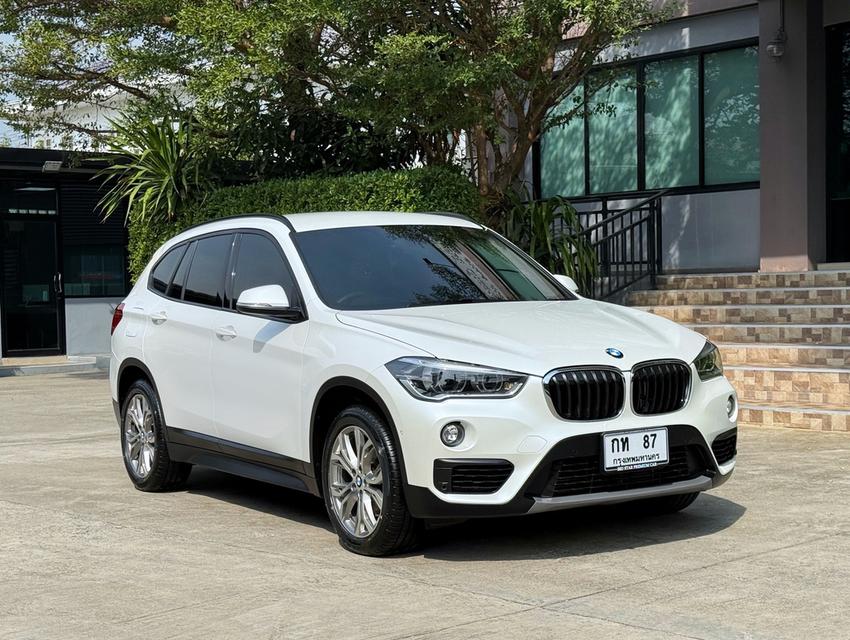 2020 BMW X1 F48 รถมือเดียวออกป้ายแดง สภาพป้ายแดง วิ่งน้อยเพียง 50,000 กม ไม่เคยมีอุบัติเหตุครับ