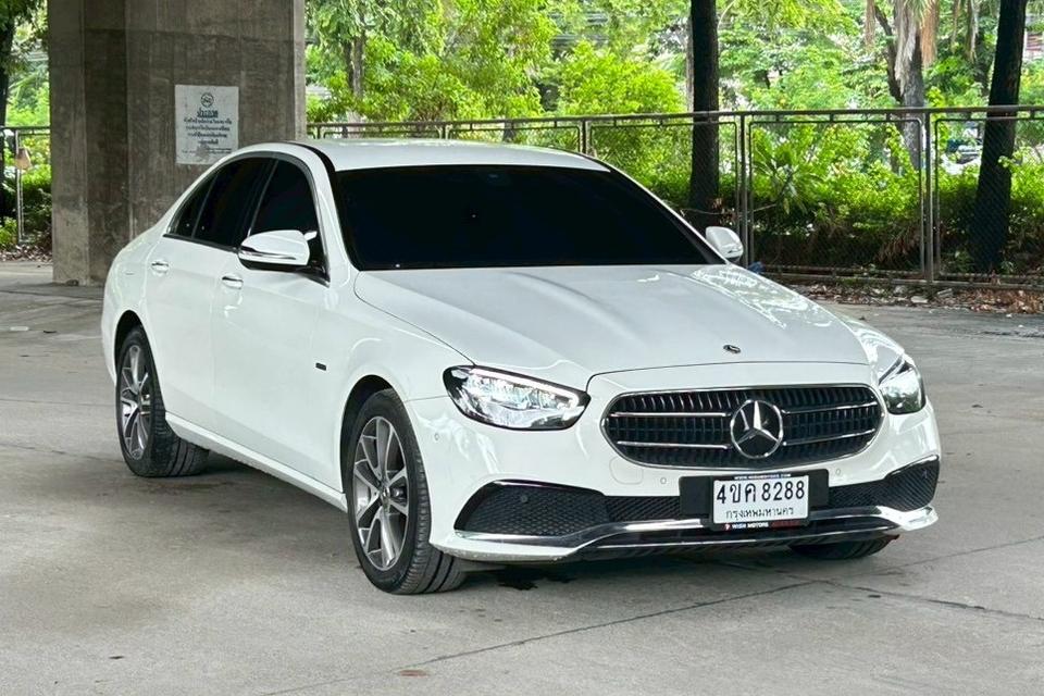 🚗 2022 Mercedes-Benz E 300e Avantgarde Plug-in Hybrid (Facelift) AT รูปย่อยที่ 3