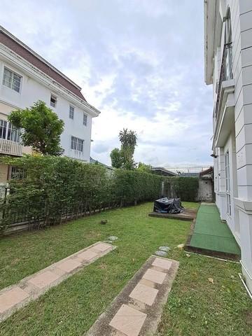พลัสซิตี้ปาร์ค พื้นที่ 51.2 ตร.ว 190 ตรม. เอกมัย-รามอินทรา หลังมุม มีพื้นที่สวนขนาดเท่าตัวบ้าน จอดรถในบ้าน 3