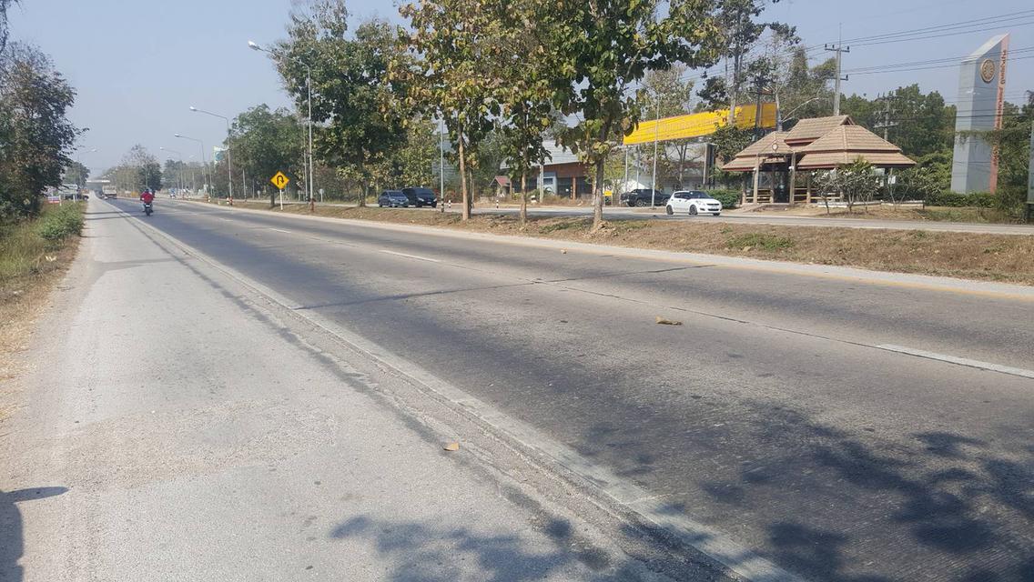 ขายที่ดินเปล่าตรงข้าม ปตท.ใหม่ ทางเข้า ม.ธรรมศาสตร์ลำปาง 3-2-36 ตรว. ติดซุปเปอร์ลำปาง-เชียงใหม่ ฝั่งขาขึ้น หน้า 55 เมตร