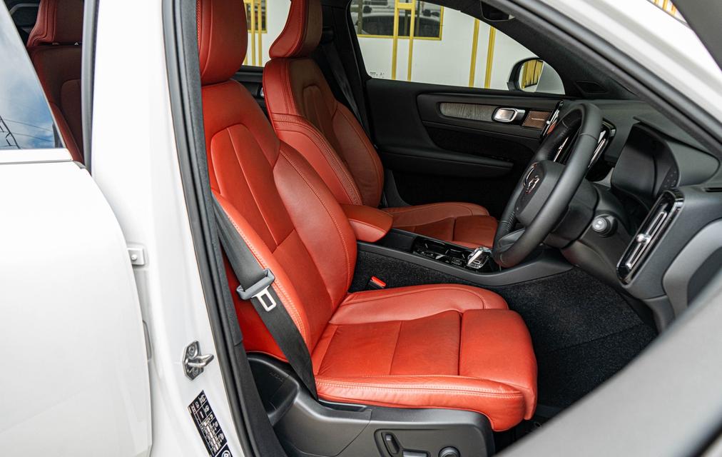 (แจ้งรหัสรถ CBL9915) Volvo XC40 1.5 Recharge T5 Inscription AT 2022 รูปที่ 13