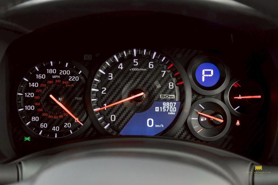 NISSAN GT-R R35 2019 – 50th รูปที่ 14