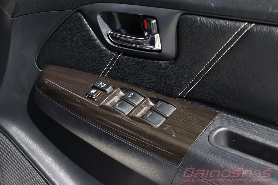 2015 TOYOTA FORTUNERT 2.7 V ( 6426 ) 17