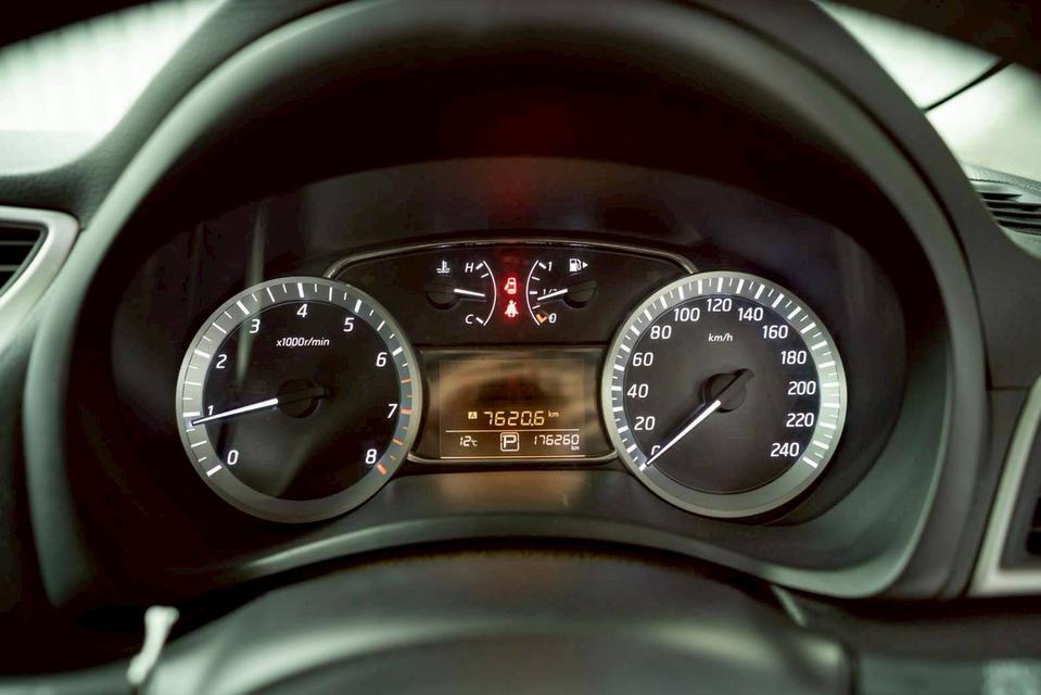 NISSAN PULSAR 1.8 V ปี 2013 สีเทา โฉม ปี12-ปัจจุบัน รูปที่ 14