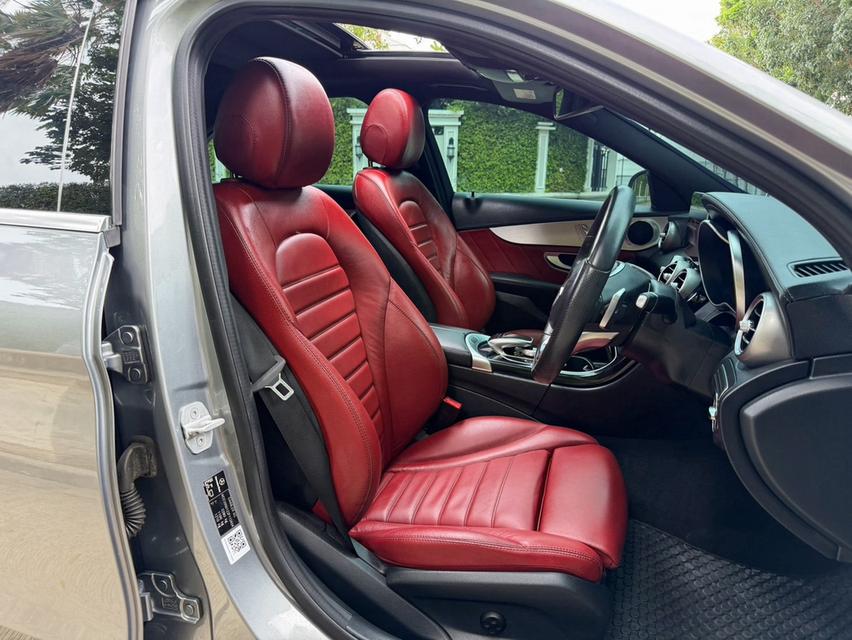 (แจ้งรหัสรถ: AVA6301)🌟 Benz C300 AMG Dynamic W205 ปี 2015  ดีเซล รูปที่ 11