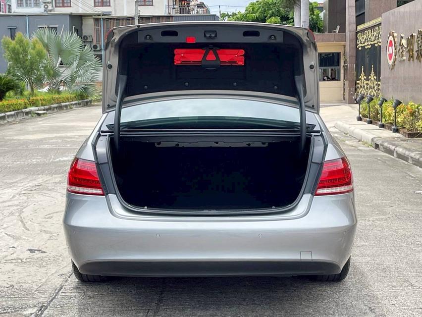 MERCEDES BENZ E300 2.2 BLUETEC HYBRID EXECUTIVE ปี 2015 สภาพนางฟ้า 14