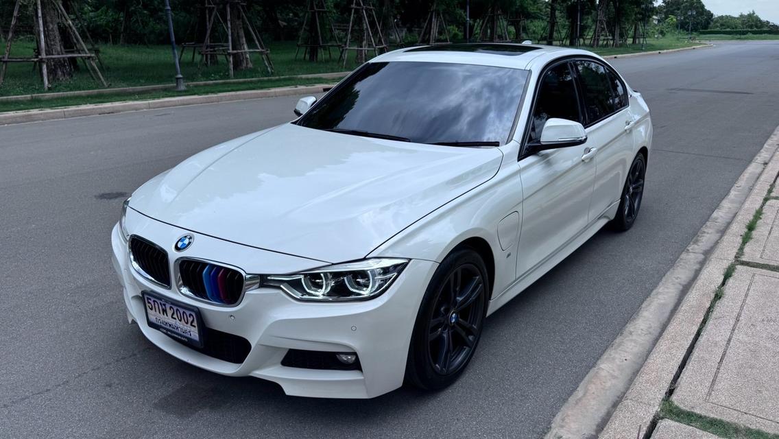 (แจ้งรหัสรถ TPV2002) 🎊 BMW 330e M Sport ปี 2018 🎊 รูปย่อยที่ 2