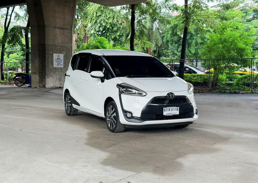 Toyota Sienta 1.5 V ปี 2017