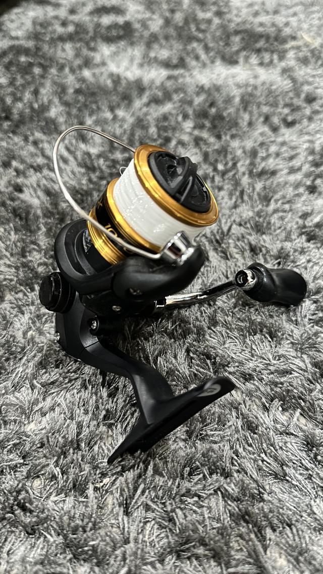 รอกตกปลา SHIMANO FX 1000