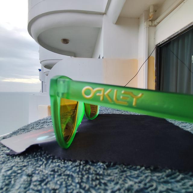 Rare Oakley Frogskins Collectors Edition Sunglasses Transparent Green Retro 6