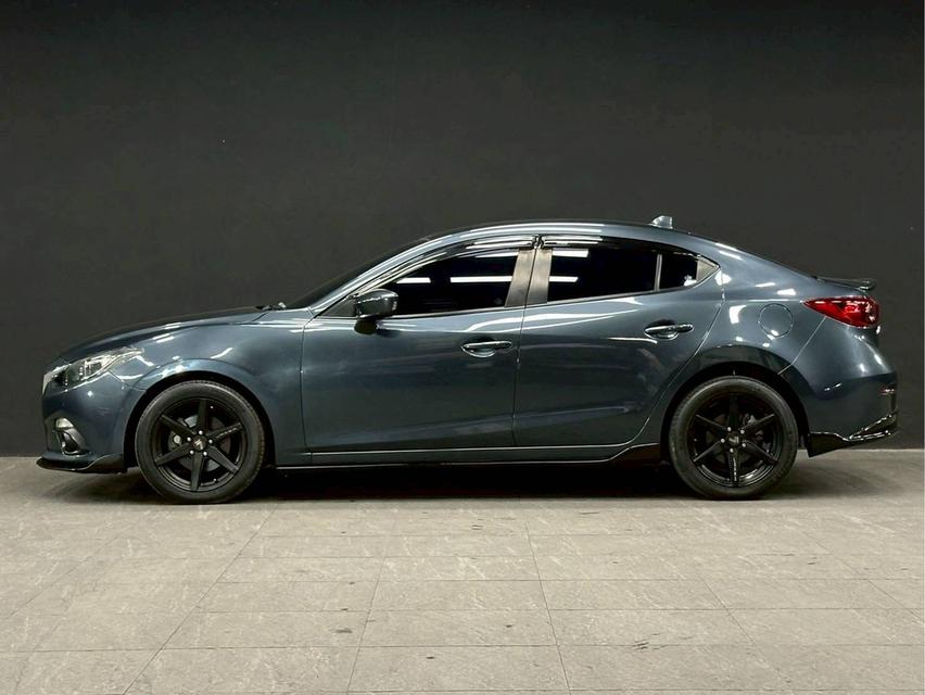 สปอร์ต หรู ขับสนุก ในราคาเบาๆ!Mazda3 2.0E (Sedan) | ปี 2014 3