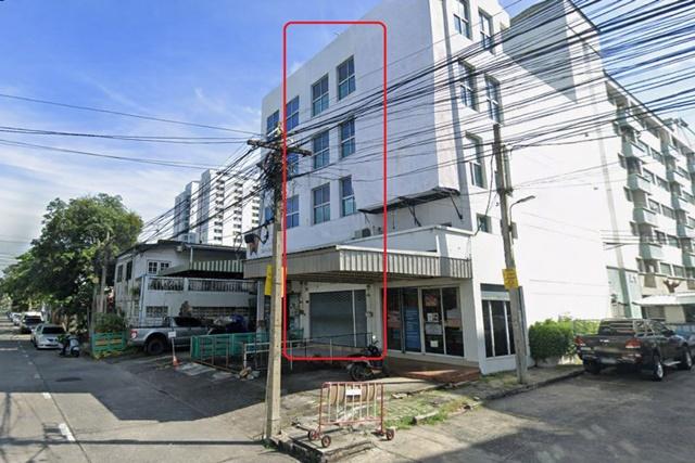 ถนนลาดพร้าว 117-121 2 ห้องน้ำ ใกล้แฮปปี้แลนด์300 ม. 210 ตร.ม. อาคารพาณิชย์3.5ชั้น ให้เช่า 1-2นอนเดอะมอลล์ บางกะปิ 800ม. 3