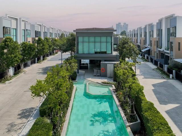 ให้เช่าทาวน์โฮม 3.5 ชั้น เอสทารา เฮเว่น พัฒนาการ 20 Estara Haven Phatthanakan 20 ใกล้ทางด่วน ใกล้เอกมัย ทองหล่อ 8