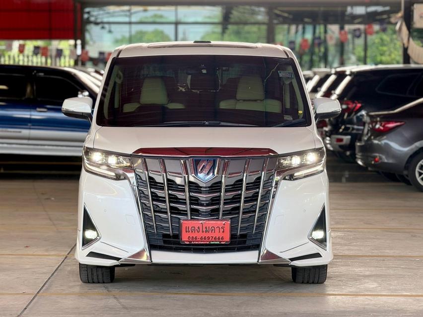 Toyota Alphard 2.5 Hybrid E-Four ปี 2021