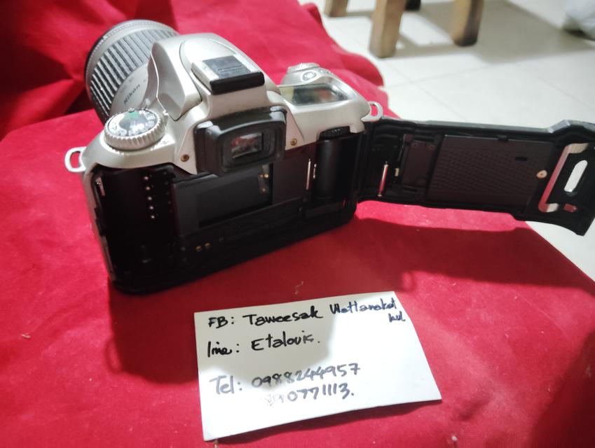 กล้องฟิล์มNikon F55 เลนส์มือหมุน สภาพไม่ได้เช็คเพราะไม่มีแบต ใช้แบต CR2 2ก้อน เลนส์28-100มม.