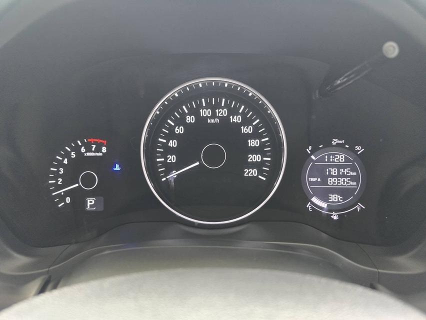 Honda HRV 1.8E ปี 2015  เจ้าของเดียว  15