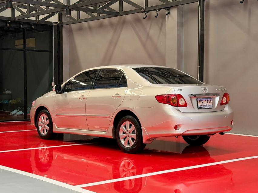 2010 TOYOTA COROLLA ALTIS 1.6 E รถมือเดียวออกป้ายแดง รถวิ่งน้อย เข้าศูนย์ทุกระยะ รถไม่เคยมีอุบัติเหตุครับ รูปที่ 6