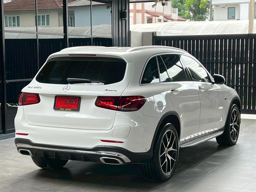 Mercedes-Benz GLC300 2.0 e 4MATIC AMG Dynamic 4WD SUV