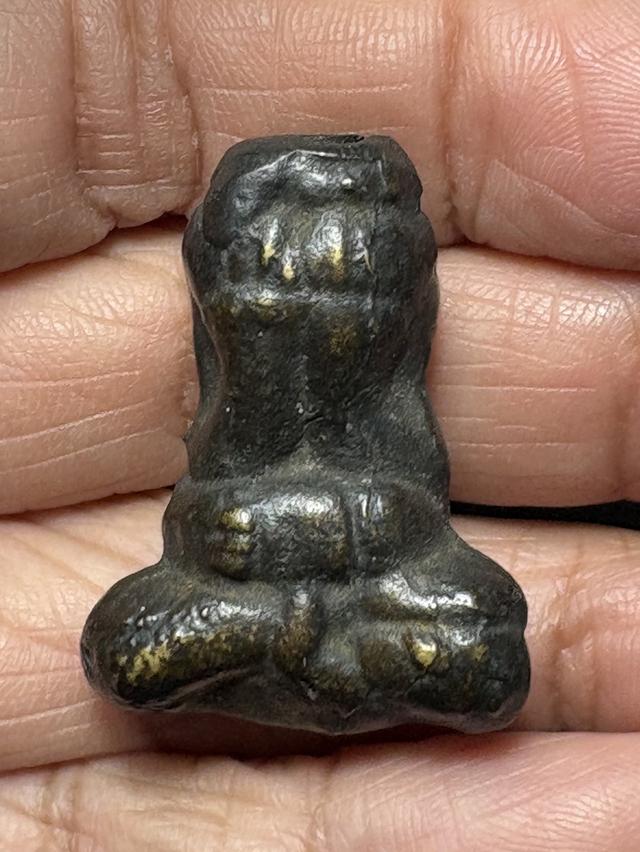 พระปิดตาเนื้อโลหะผสม ไม่ทราบที่