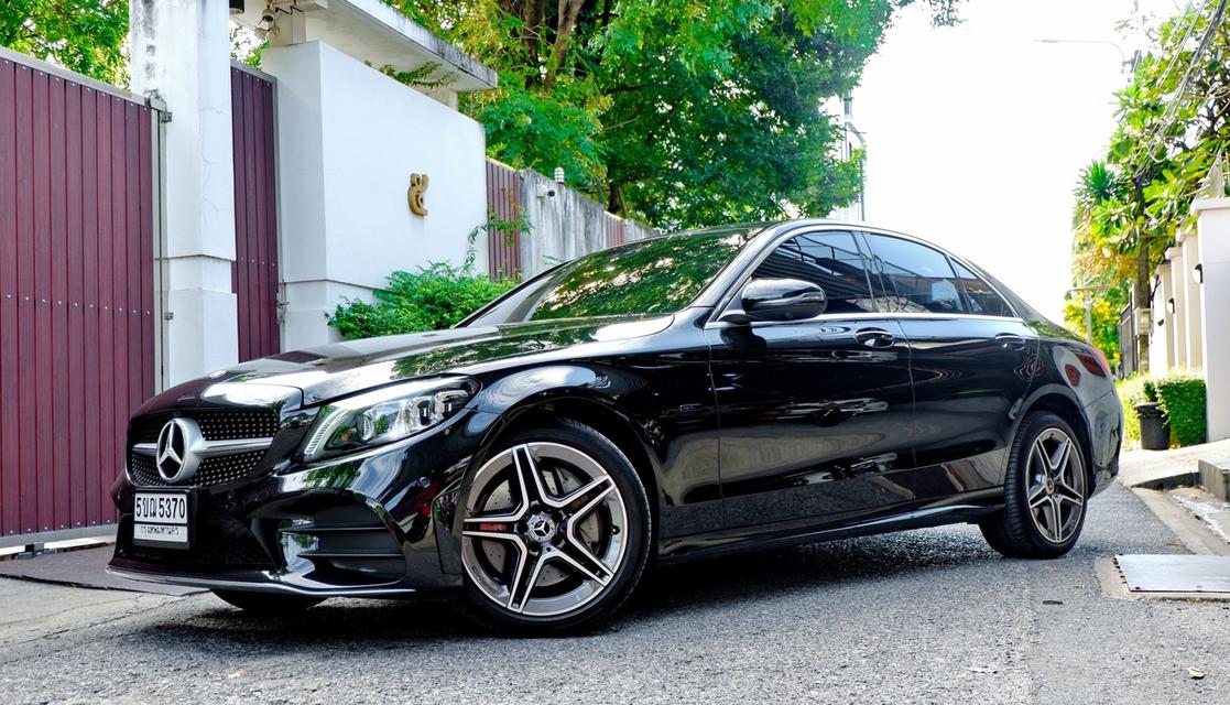 Mercedes-Benz C 300 e AMG Dynamic ปี 2019 ไมล์ 11x,xxx km 2