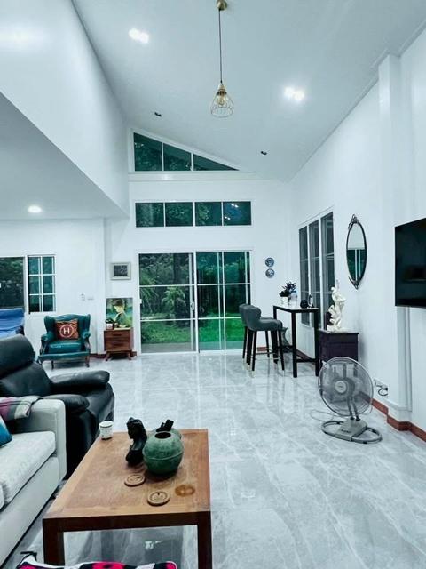 ฉะเชิงเทรา Big C แปลงยาว ตลาดวันไนท์เกตเวย์ 2.1 กม แยกนิคมเกตเวย์ วัดกุฎชี 100 ม.ให้เช่าบ้านเดี่ยวชั้นเดียวสุดหรู หลังให 7