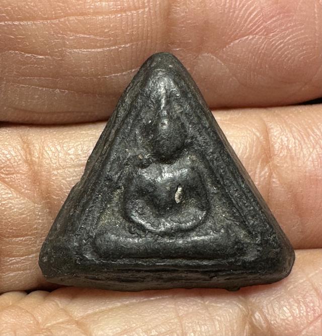 พระผงคลุกรักหลังจาร เก่าไม่ทราบที่