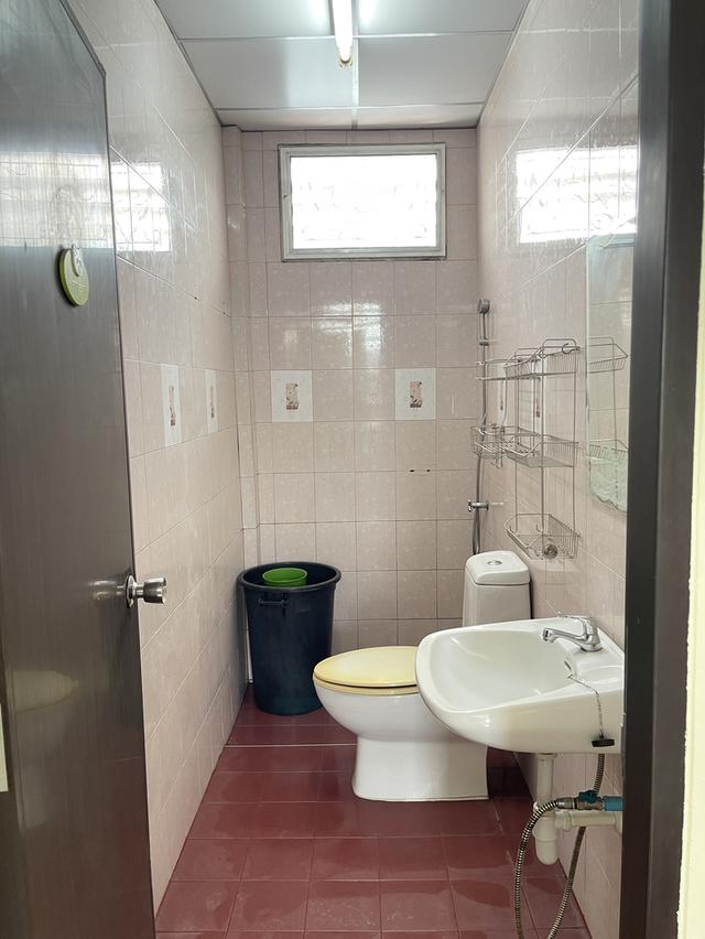 ขายด่วนมาก ทาวเฮ้าส์ 3 นอน 2 น้ำ 26.5 ตรว. หลังริม เจ้าของขายเอง รีโนเวทเรียบร้อยพร้อมเข้าอยู่ 15